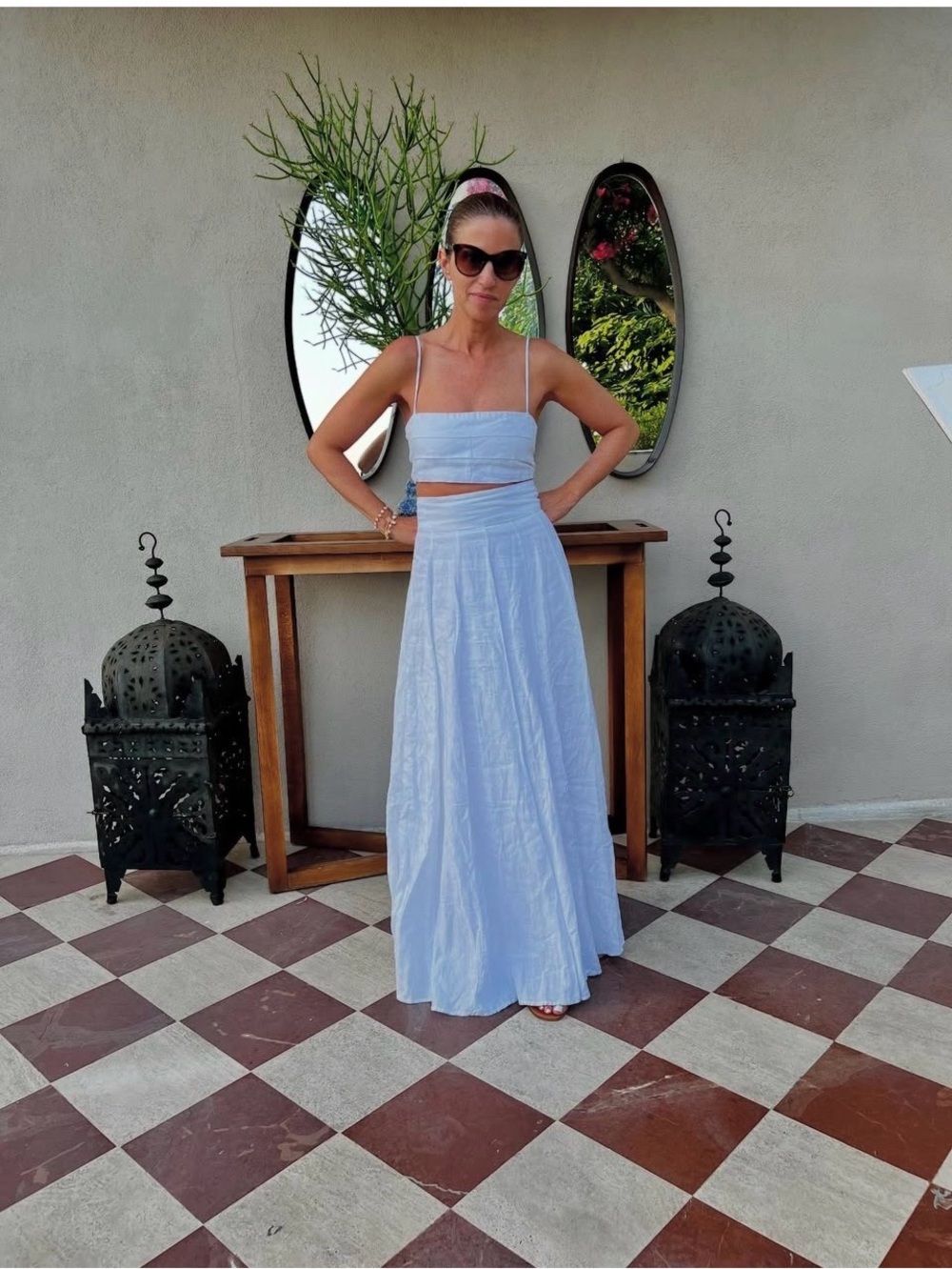 DISSH Aisle white linen crop top and long skirt set - Picture 5 of 10